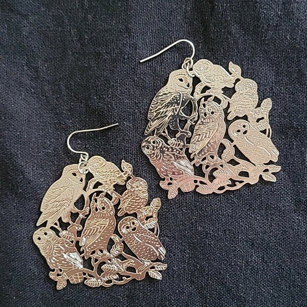 Owl fashion earrings